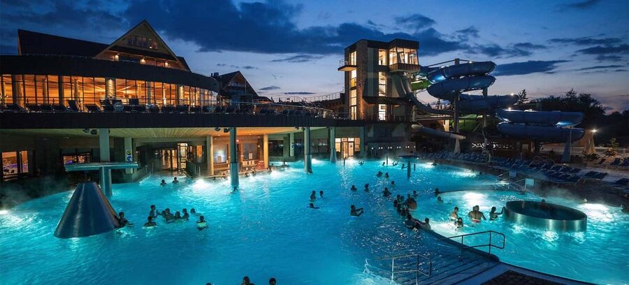 Krakow: Chocholowskie Thermal Baths Evening Ticket - Key points to know before you go