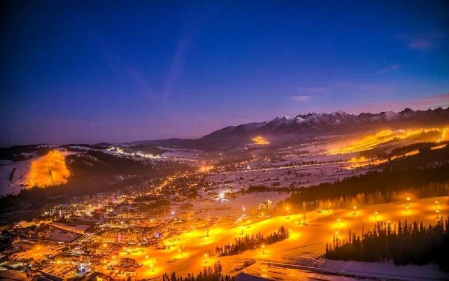 Krakow: Skii in Tatras Kotelnica with Optional Thermal Baths - What the $312 price really buys you