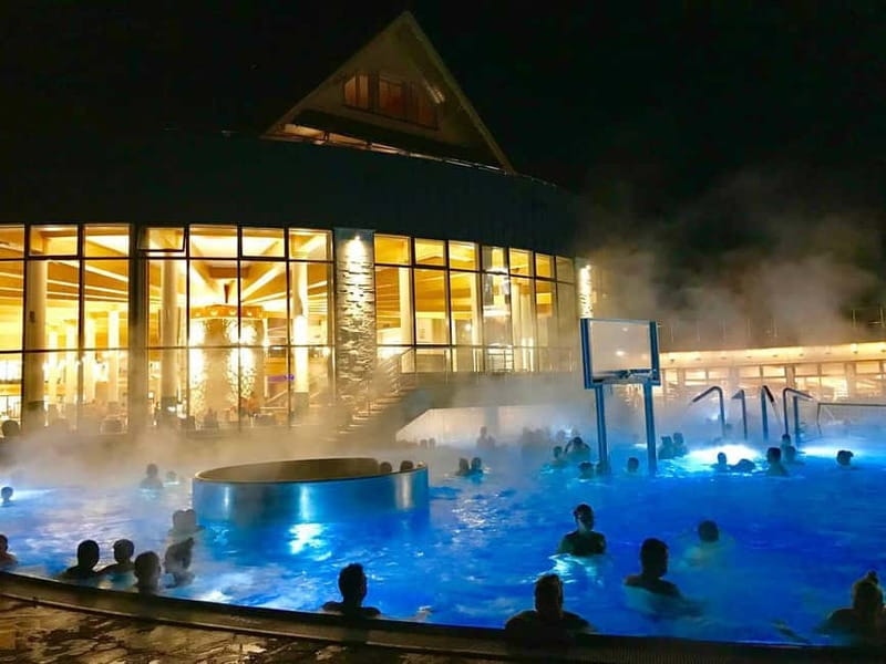 Krakow: Thermal Baths Evening Experience - Entering Chocholow Thermal Baths