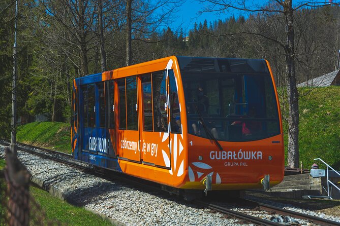 Krakow to Zakopane: Funicular, Tasting and Thermal Baths Day Trip - Krupówki Street and free time in Zakopane