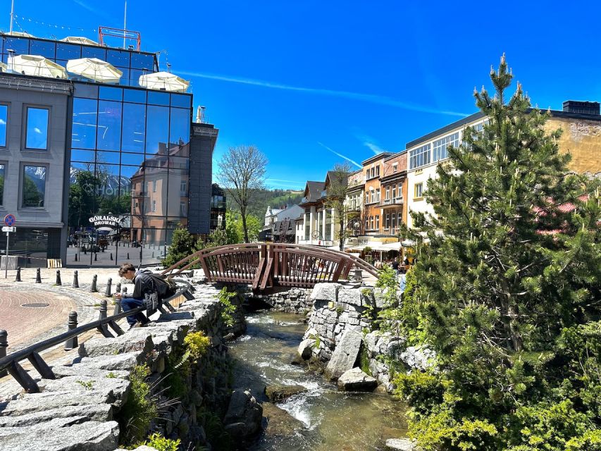 Krakow: Zakopane and Chochołowskie Bath Full Day Trip - The early ride south from Krakow