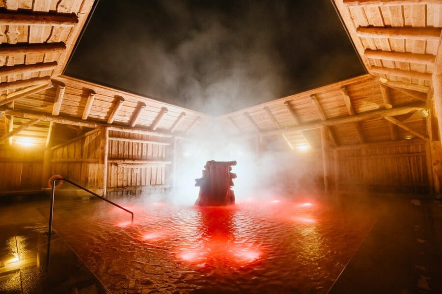 Krakow: Zakopane Cable Car, Vodka, Cheese & Hot Springs Tour - Chochołów and the wooden homes of Podhale