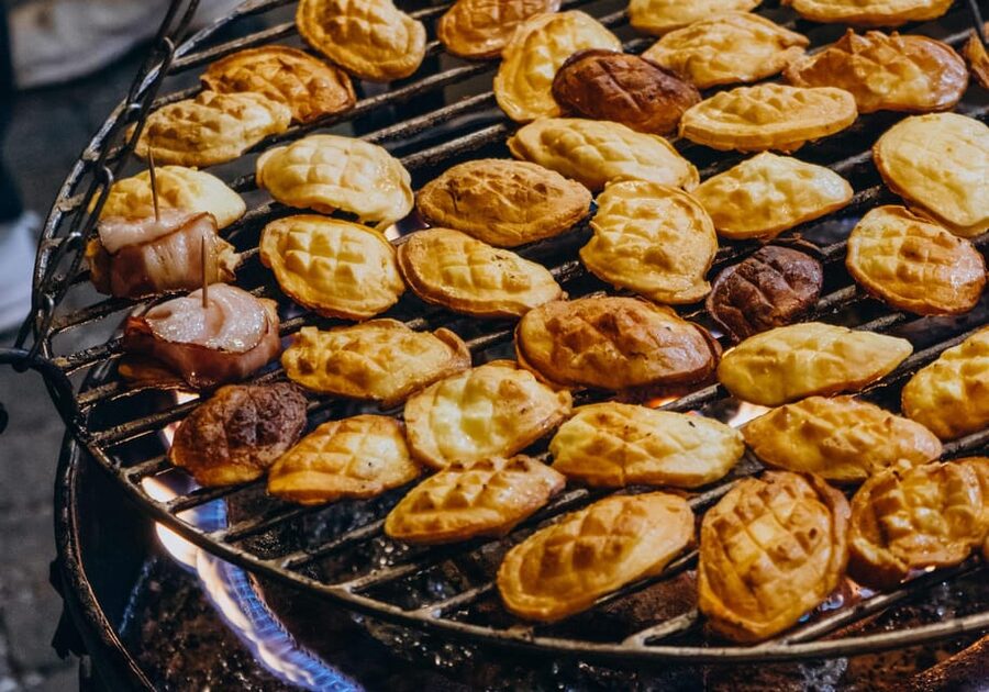 Krakow: Zakopane, Thermal Springs, Cable Car, Local Tasting - Chochołów, where wooden homes tell the story
