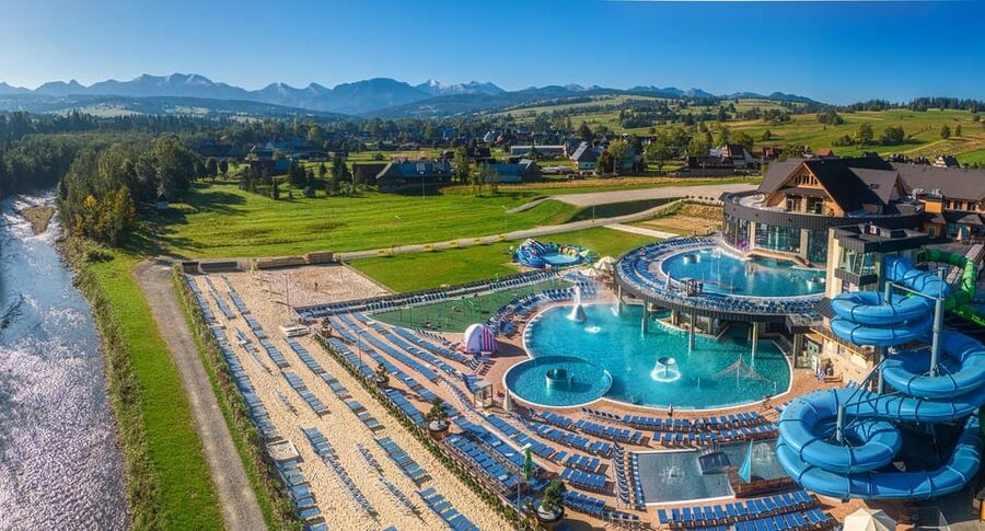 Krakow: Zakopane, Thermal Springs, Cable Car, Local Tasting - Oscypek, vodka, and a shepherd’s hut