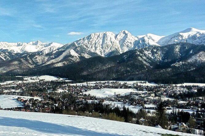 Krakow: Zakopane Tour, Thermal Springs, Cable Car & Hotel Pickup - The guides and the small-group feel