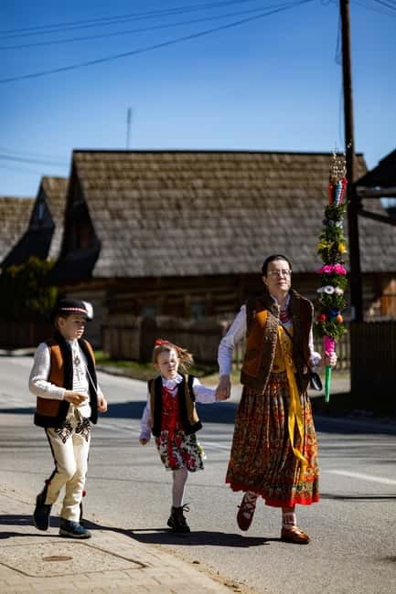 Krakow: Zakopane Tour with Chocholow Hot Baths and Cable Car - Guides, language, and organization