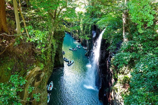 Kyushu: Aso Vocano, Grassland,Onsen and Aso shrine 1-Day Tour - Timing, comfort, and what to bring