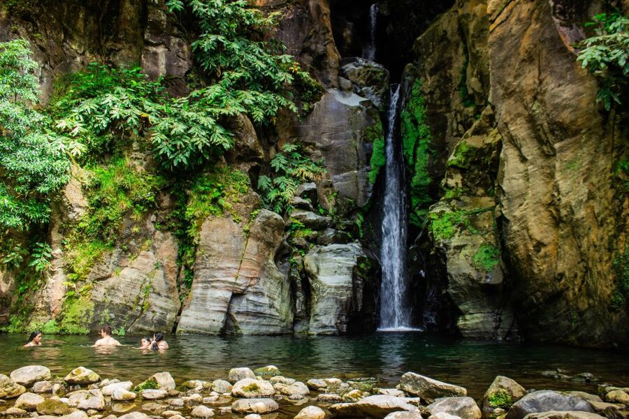 Lagoa do Fogo: Biologist-guided Volcano e-Tour +Hot Springs - Why this four-hour tour is worth your time
