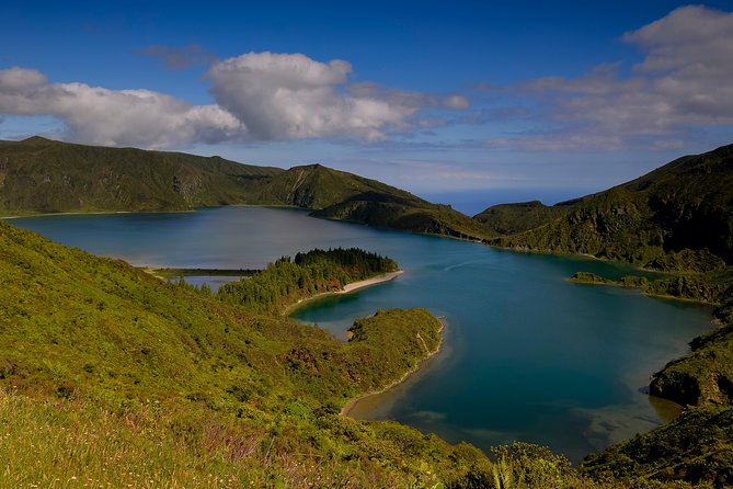 Lagoa do Fogo Volcano and Caldeira Velha Hot Springs - Starting with Azorean pottery at Ceramica Viera