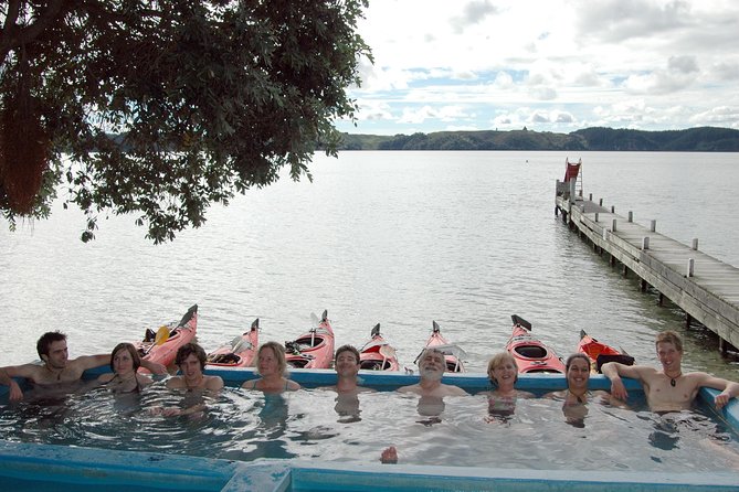 Lake Rotoiti Guided Hot Pools Kayak Trip - Getting comfortable in the kayak before the crossing
