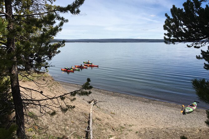 Lake Yellowstone Half Day Kayak Tours Past Geothermal Features - How difficult is the kayaking?