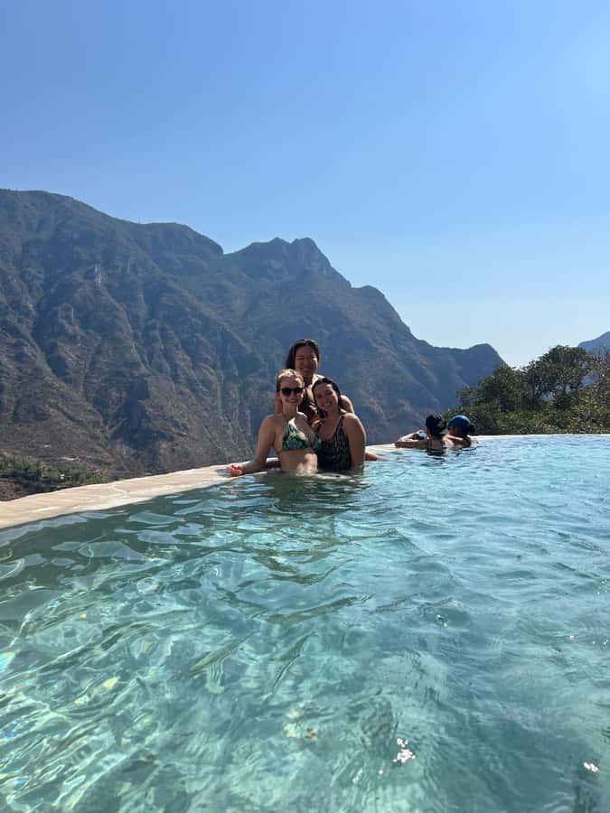 Mexico City: Tolantongo Caves, hot springs, and natural pools - The natural pools at Pozas de las Grutas Tolantongo
