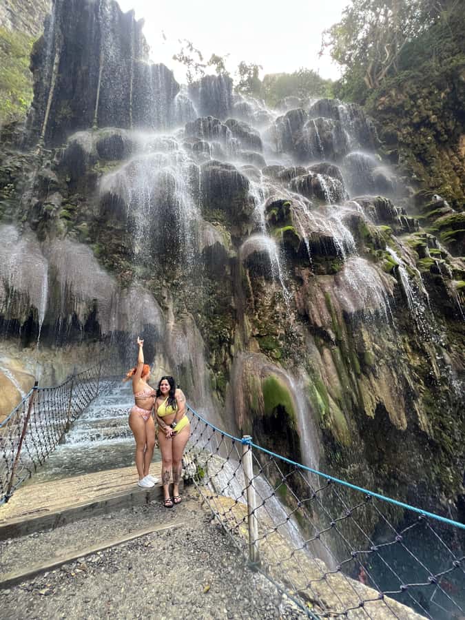 Mexico City: Tolantongo Caves, hot springs, and natural pools - The 5 a.m. departure and private ride