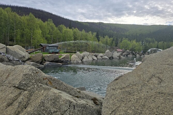 Midnight Sun Magic Chena Hot Springs Soak and Ice Museum Tour - The Aurora Ice Museum: art at a very low temperature