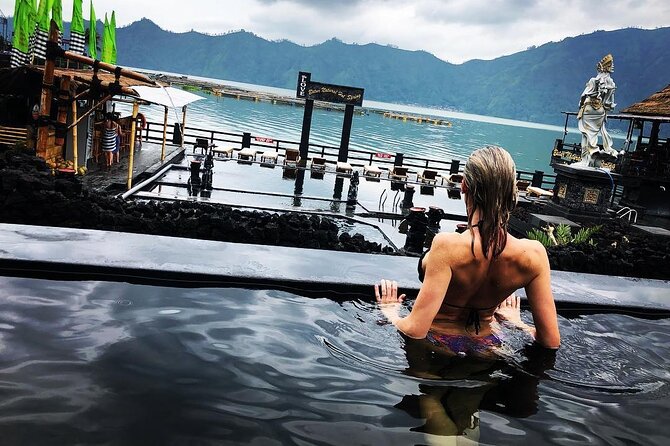 Monkey Forest, Holy Water Temple & Hot Springs Tours - The guide and private format make a difference