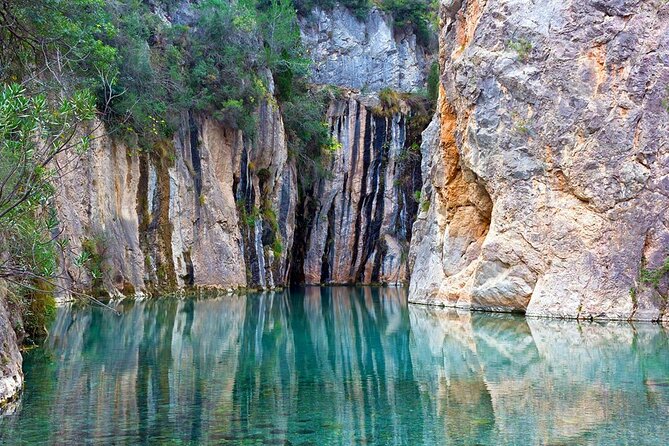 Montanejos Hiking Tour & Thermal Pools from Valencia - Heat, gear, and the things you carry
