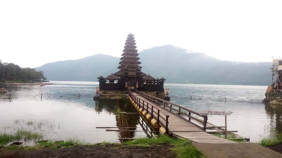 Mount Batur: Black Lava Cycling Tour w/ Natural Hot Spring - Lunch, coffee, and optional extras