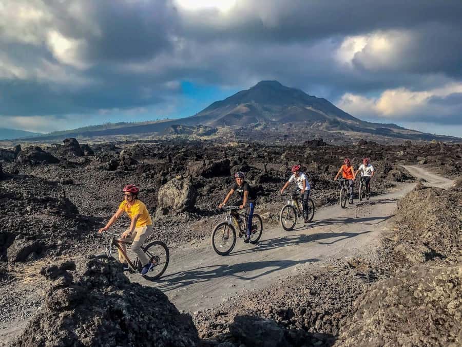 Mount Batur: Black Lava Cycling Tour w/ Natural Hot Spring - Breakfast, lunch, and the best way to handle the morning