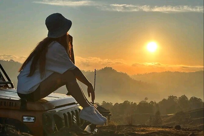 Mount Batur Jeep and hot spring - Sunrise from a comfortable jeep seat