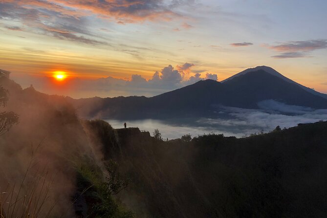 Mount Batur Sunrise Hike And Natural Hot Spring - Practical planning for the morning