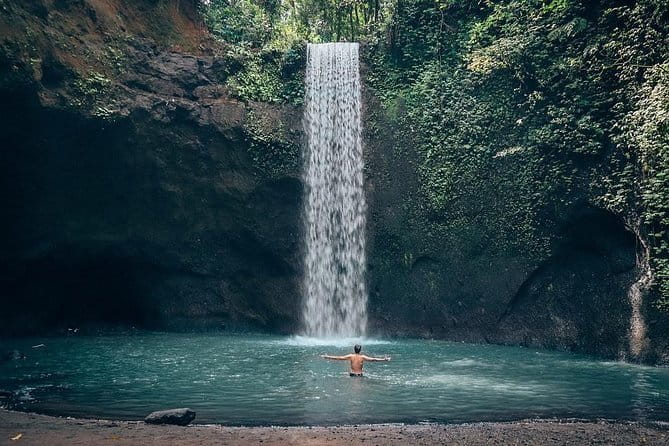 Mount Batur Sunrise Jeep & Cleansing Ritual at Tirta Empul Temple - Who should book this Mount Batur outing