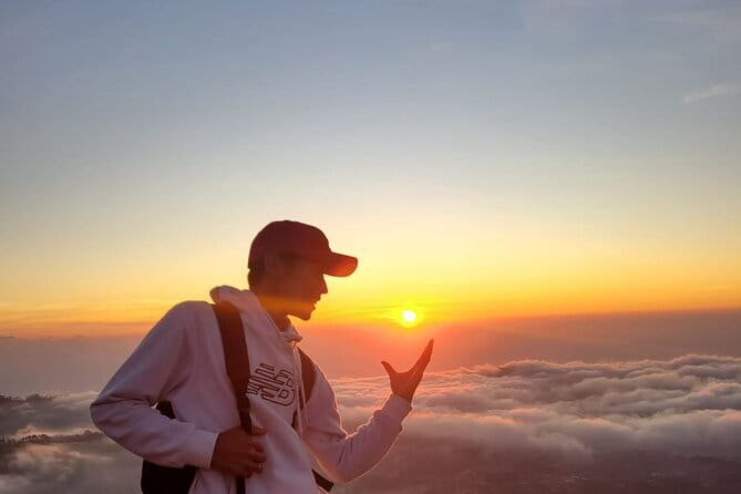 Mount Batur Sunrise Trekking with Optional Hot Spring - Sunrise, breakfast, and the view over Lake Batur