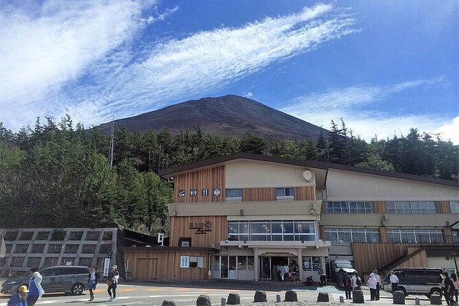 Mount Fuji 5th Station, Arakurayama, Oshino Hakkai and Hot Spring - Luggage, strollers, and practical details