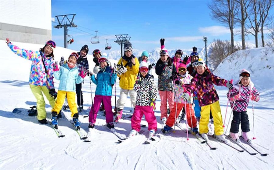 Mt. Fuji Skiing Experience- YETI Ski Resort & Onsen Day Trip - Four hours at Fujiyama Snow Resort Yeti