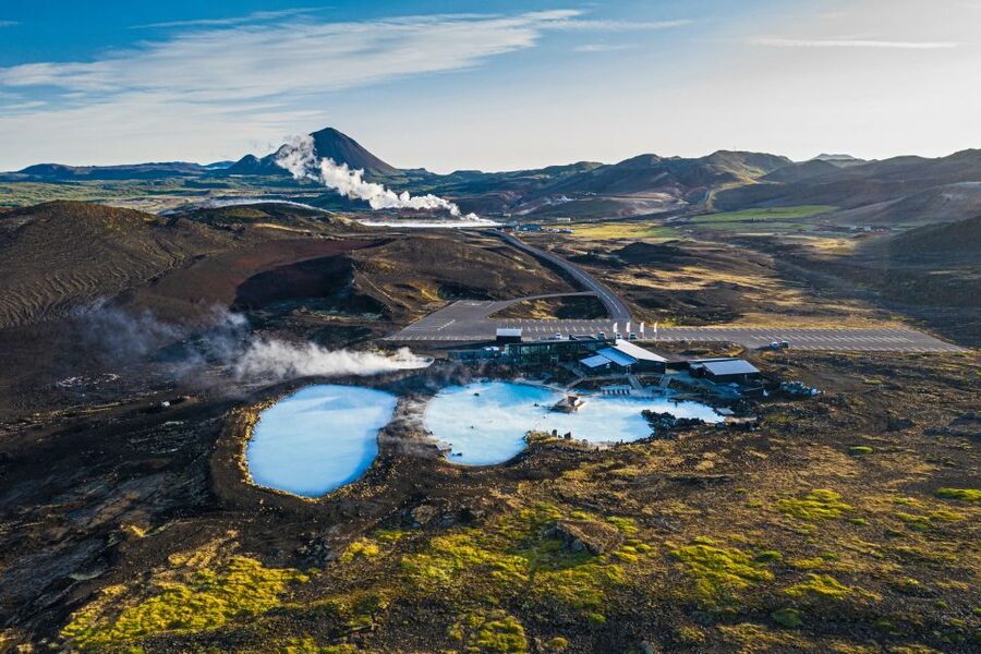 Mývatn: Myvatn Nature Baths Admission Ticket - Changing rooms, lockers, and what to bring