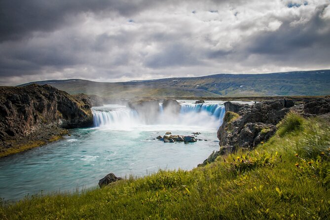 Myvatn Nature Baths & Goðafoss Waterfall Akureyri Shore Excursion - Cruise-port timing is the biggest practical issue