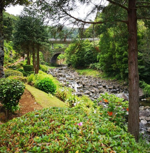 Nordeste: Waterfall, Hot Spring and Viewpoints Full-Day Tour - Lunch and a short walk in Povoação