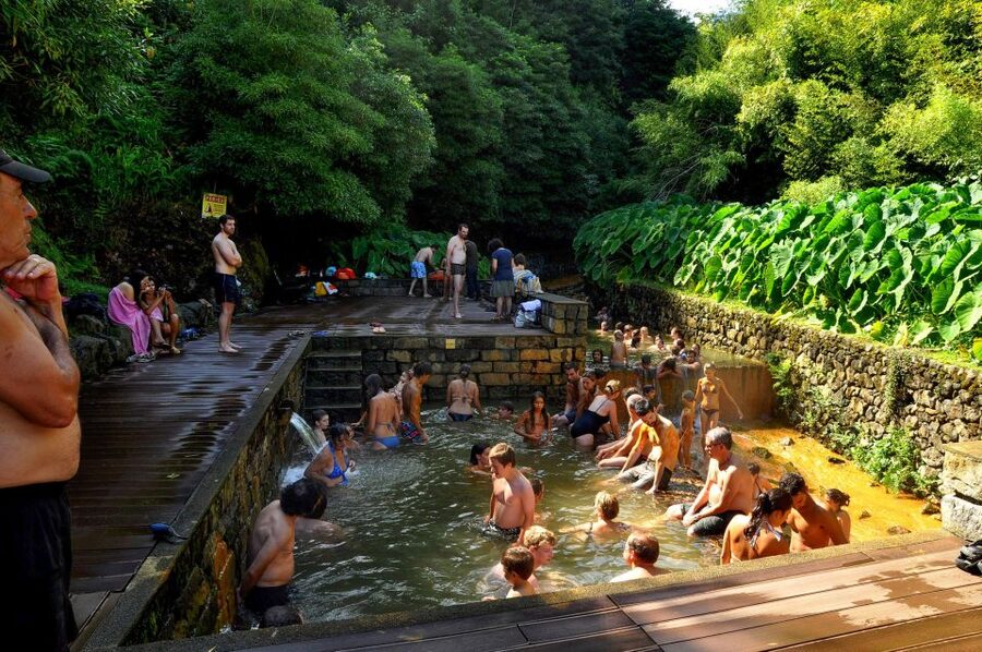Nordeste: Waterfall, Hot Spring and Viewpoints Full-Day Tour - The guides and language question