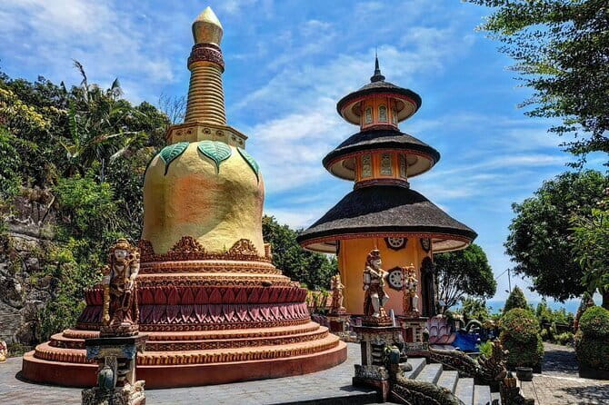 North Bali highlights: Buddhist temple, Waterfall & hot spring - Why this route is worth the long ride north