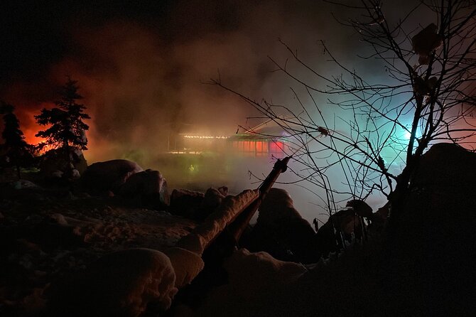 Northern Lights at Chena Hot Springs - Soaking while you wait for the aurora