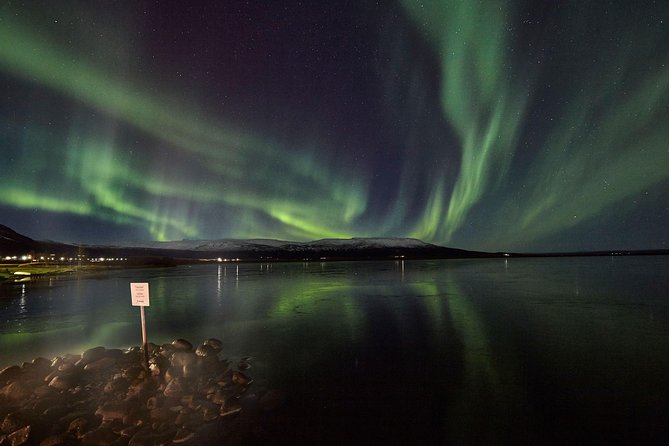 Northern Lights & Geothermal Baths Adventure - Food, changing rooms, and what to pack