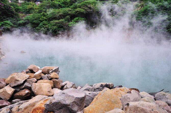 One-day Yangmingshan NP Beitou Hot Spring Park and Tamsui Tour Package - Beitou shows Taipei’s hot spring side
