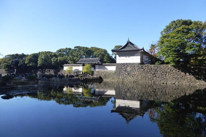 Onsen Spa in Tokyo and Asakusa Bar Hopping with Local Guide - Who will enjoy this experience most?