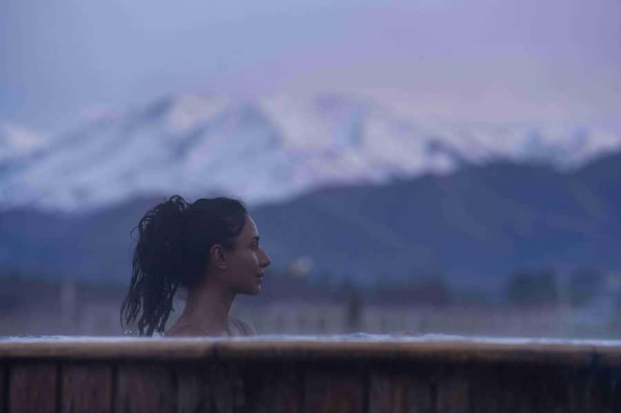 Ōpuke Thermal Pools: Adults-Only Entry with Swim Up Bar - What the atmosphere is really like