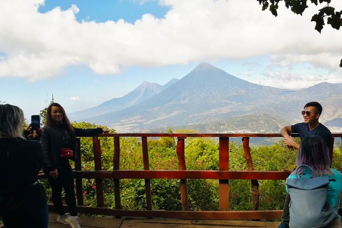 Pacaya Volcano Tour and Hot Springs from Guatemala City - What the morning transfer really involves