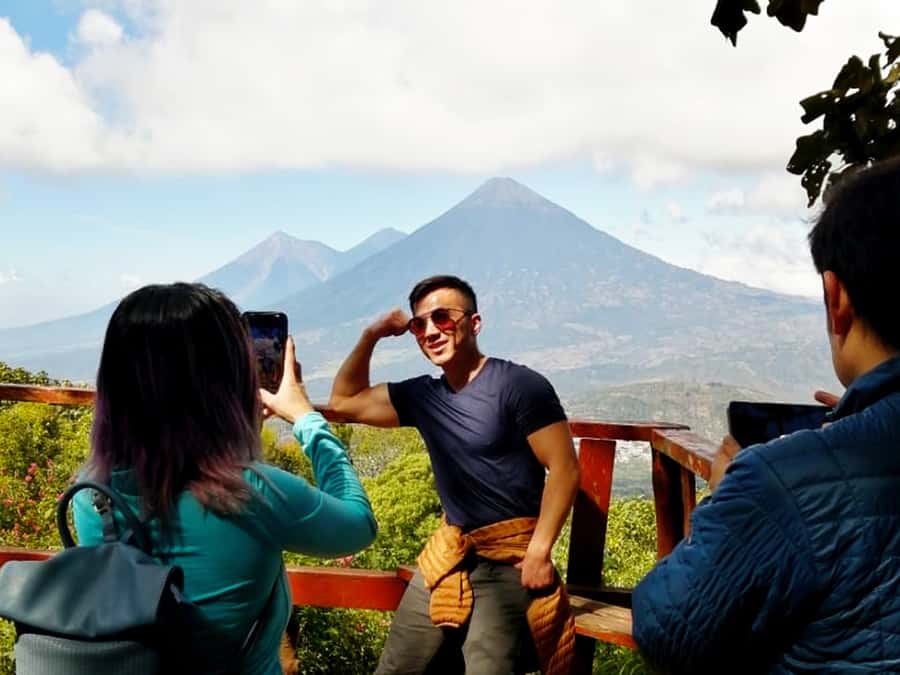 Pacaya Volcano Tour & Hot Springs from Guatemala City - What you may see near the crater