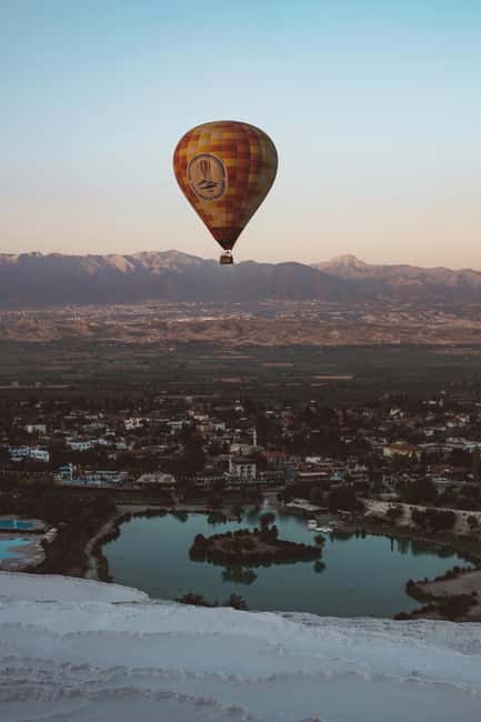 Pamukkale/Cappadocia: Hot Air Balloon Flight /Hotel Transfer - Exploring Pamukkale after the balloon ride