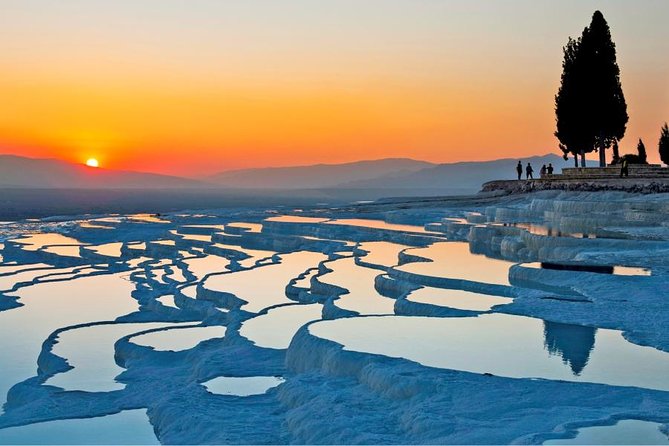 Pamukkale Hierapolis and Cleopatra's Pool Tour with lunch from Antalya - The 7:00 am pickup and ride from Antalya