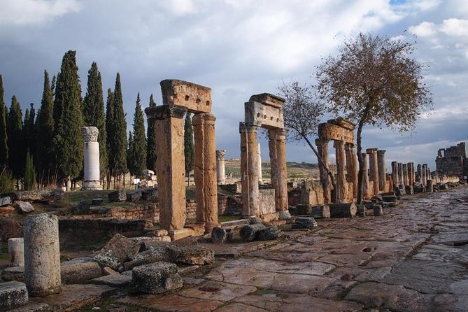 Pamukkale Small Group Tour From Kusadasi or Selcuk - Cleopatra’s Pool is a separate decision
