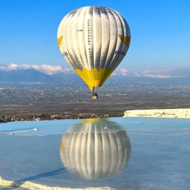 Pamukkale: Sunrise Hot Air Balloon Ride - The sunrise flight over the travertines