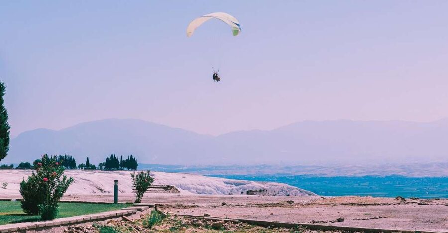 Pamukkale: Tandem Paragliding Experience - From your hotel to the mountain launch point