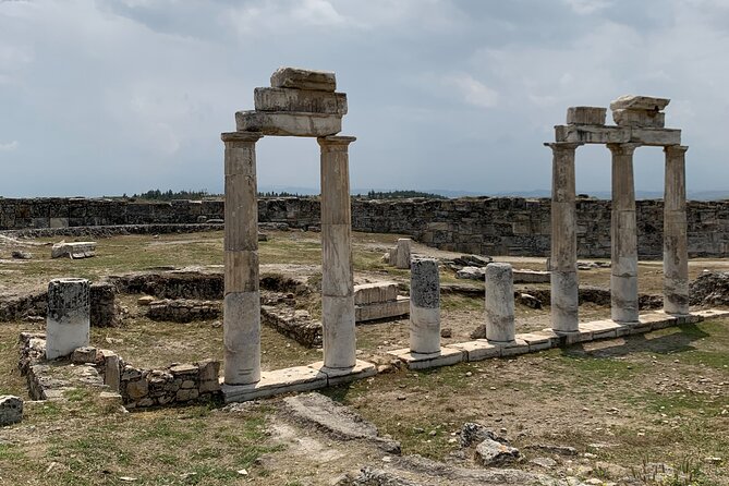 Pamukkale Tour From Selcuk - How the guiding works