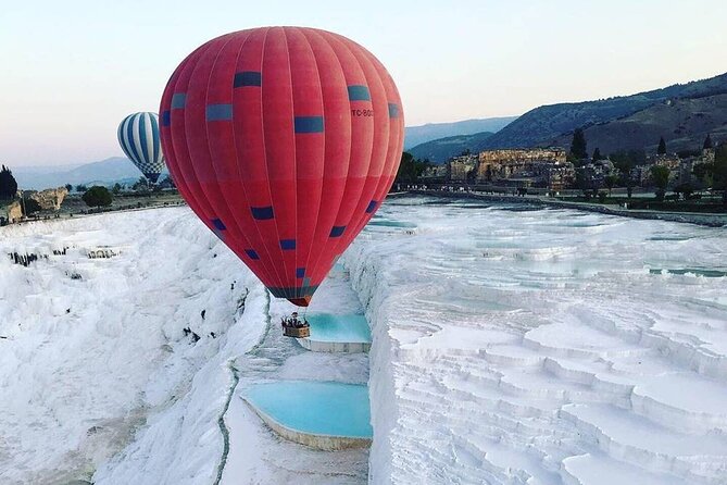 Pamukkale tour w. Entrance, Lunch & Transfer from Kemer - Who will get the most from this Pamukkale tour