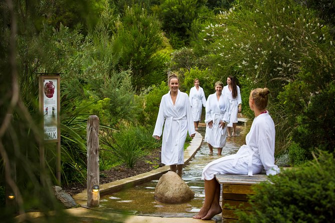 Peninsula Hot Springs Day Trip with Bathing Entry from Melbourne - Who will enjoy this day most?