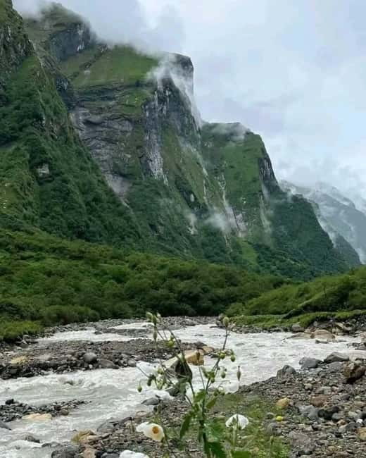 Pkr/Kathmandu: 5-Day Annapurna Base Camp & Hot spring Trek - Sunrise at base camp, then back to Bamboo or Sinuwa