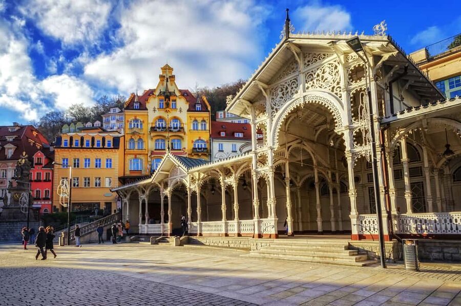 Prague: Karlovy Vary & Loket Tour with Hot Springs & Castle - Key points to know before booking